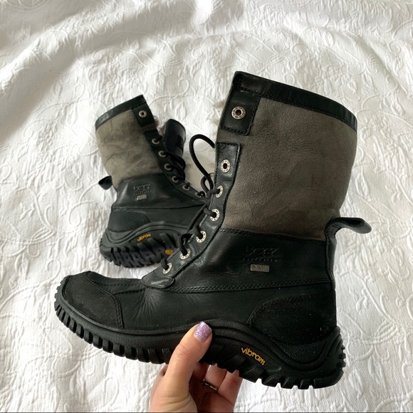 UGG Shoes - UGG woman’s boots sz 7